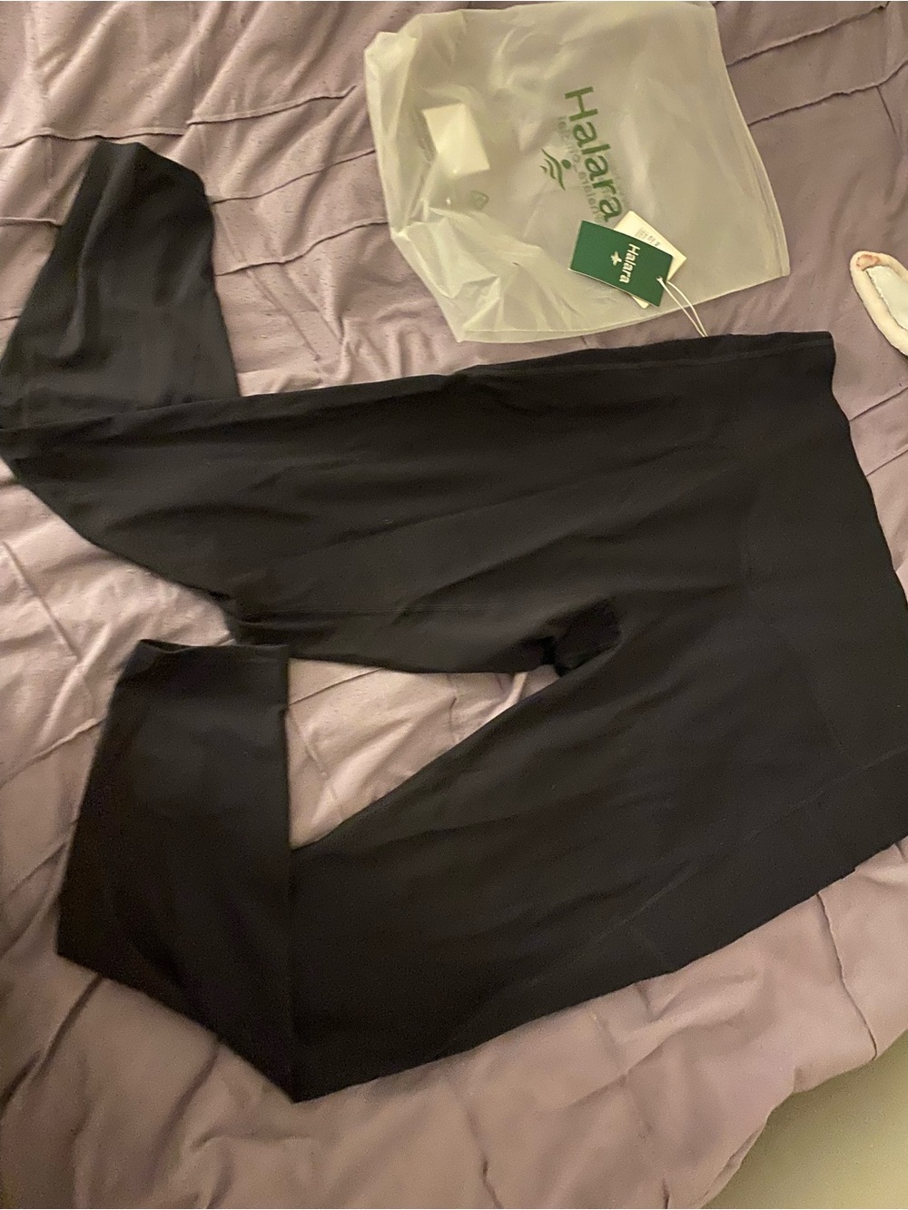 HALARA Black High-Waist Performance Leggings